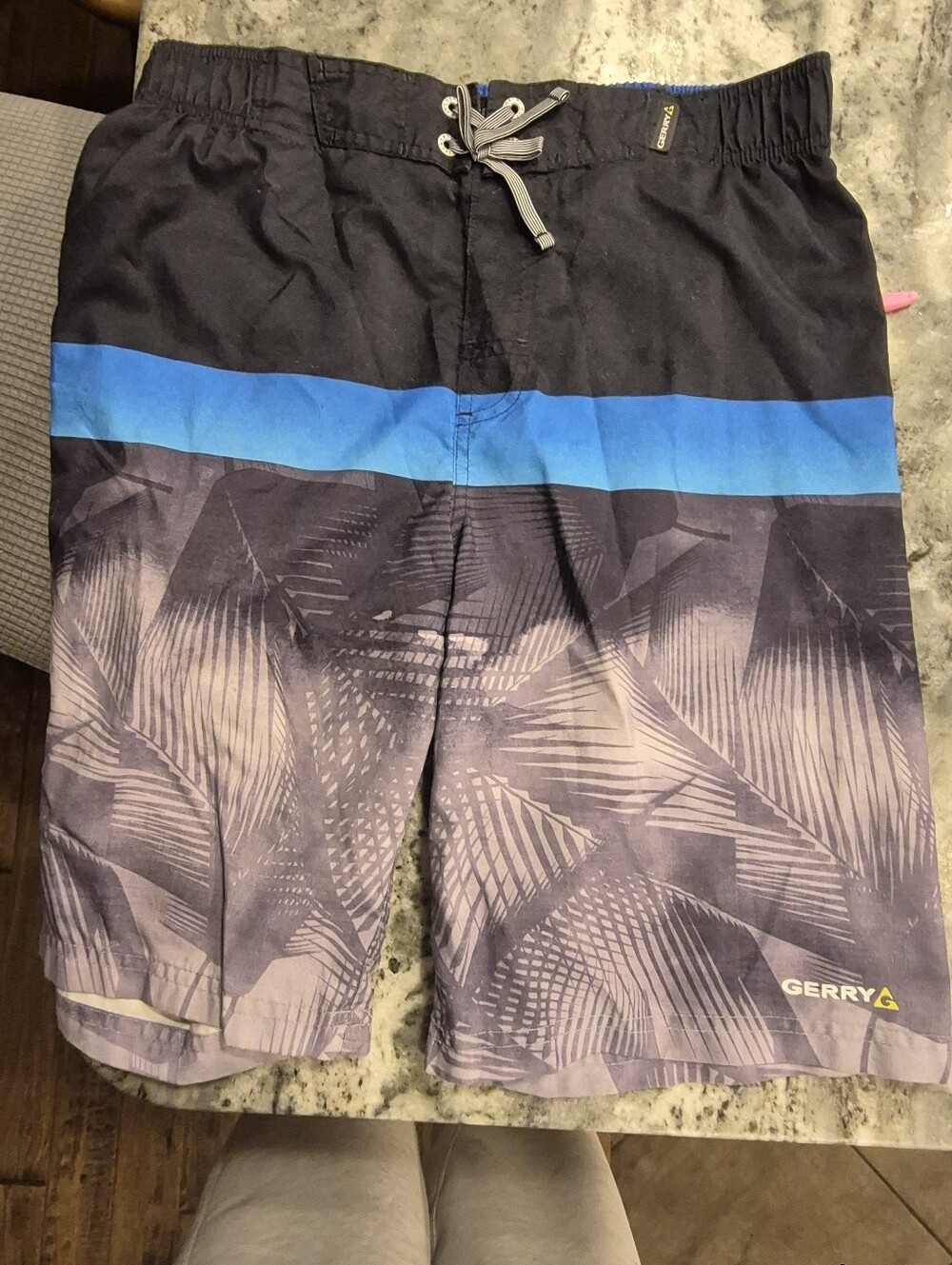 Gerry Weber Black & Blue Palm-Print Swim Shorts, Sz 18-20 Boys